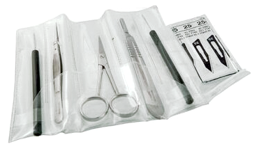 DISSECTING SET IN PLASTIC CASE